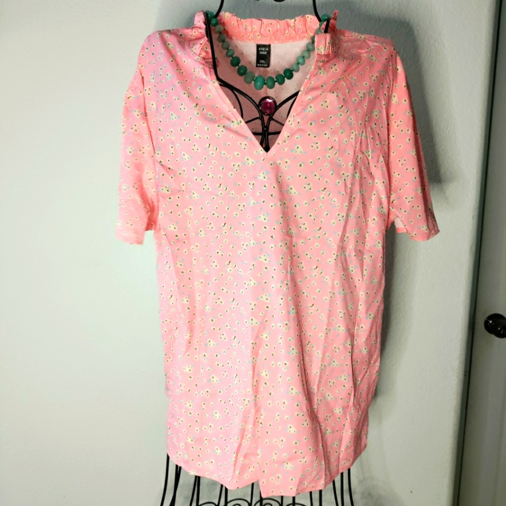 Women's pink floral top